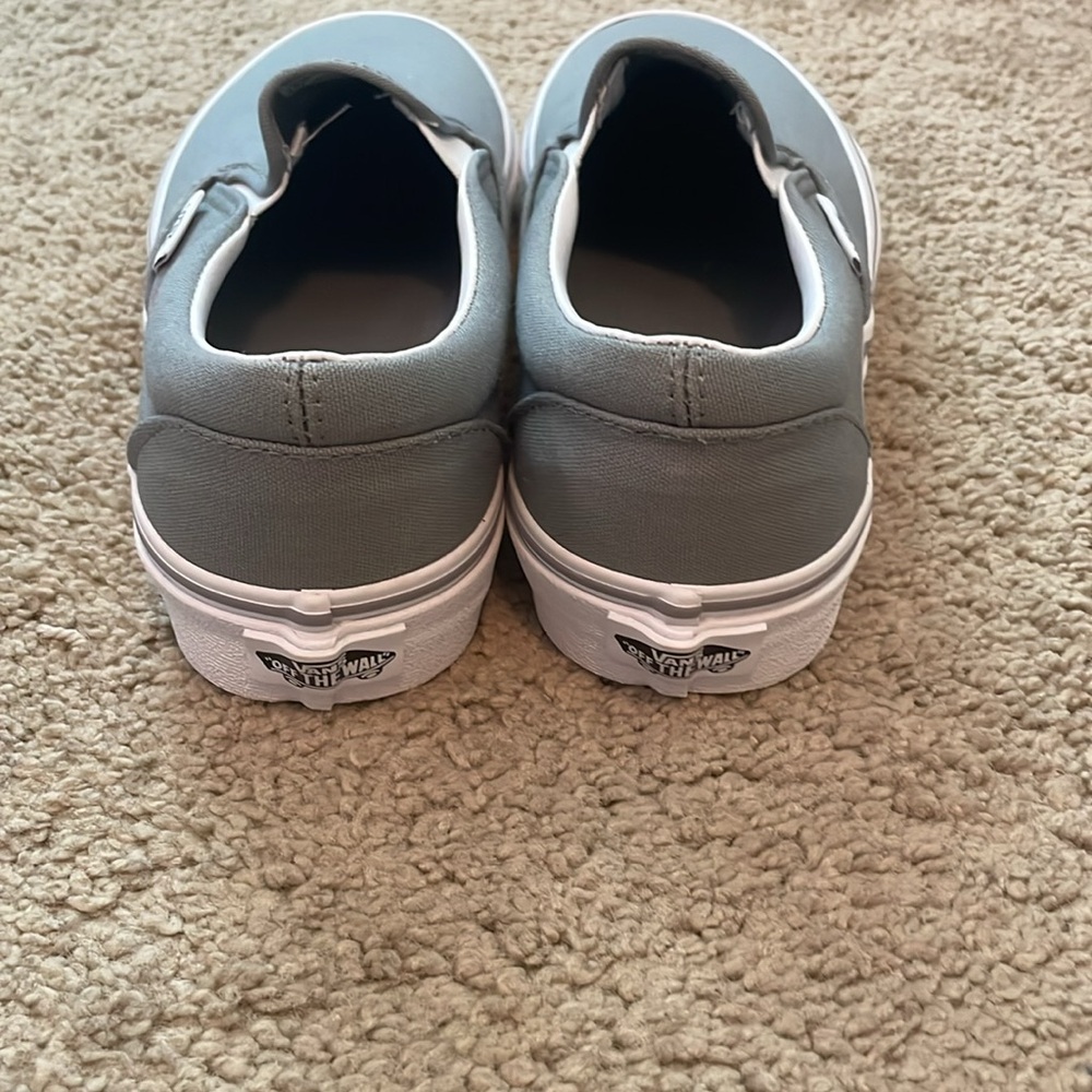 Vans - Picture 4 of 7